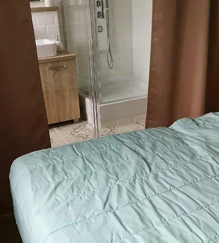 Centrum Armida Μπαρντέγιοβ